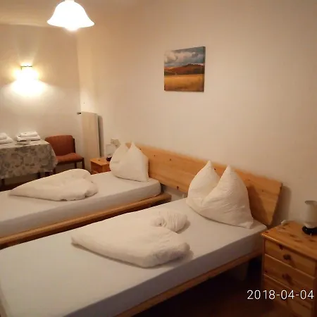 Gasthof Mondschein Гостьовий будинок *