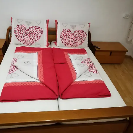 Pensionat Gasthof Mondschein Merano