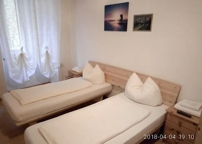 Gasthof Mondschein 梅拉诺