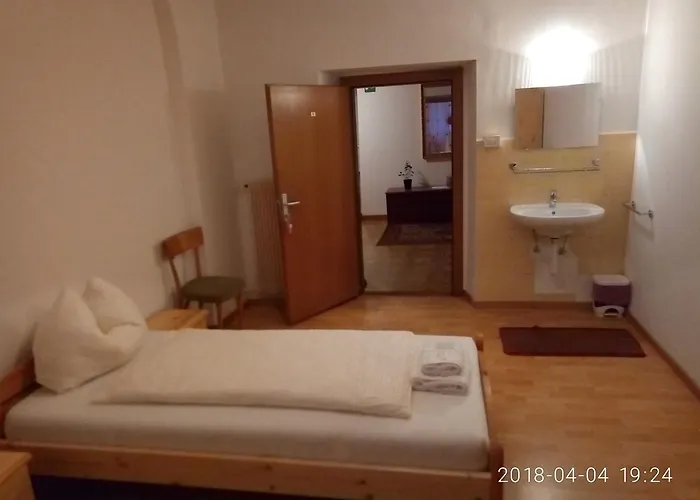 Gasthof Mondschein * Meran