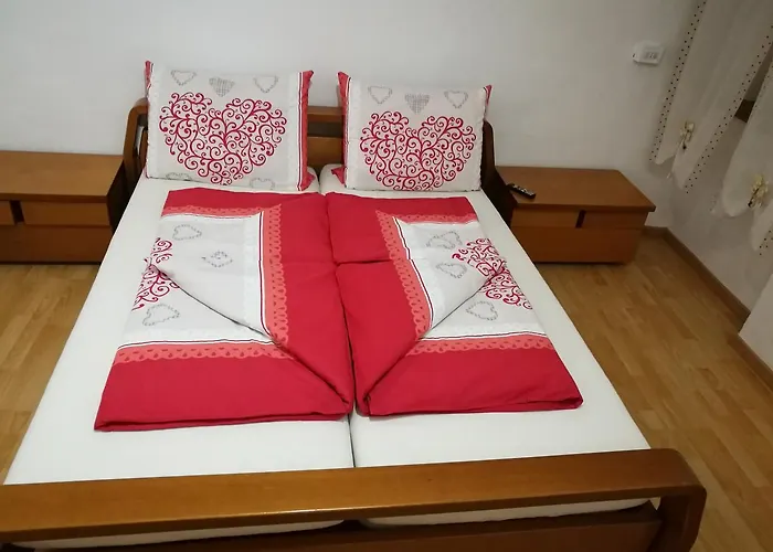 招待所 Gasthof Mondschein 梅拉诺