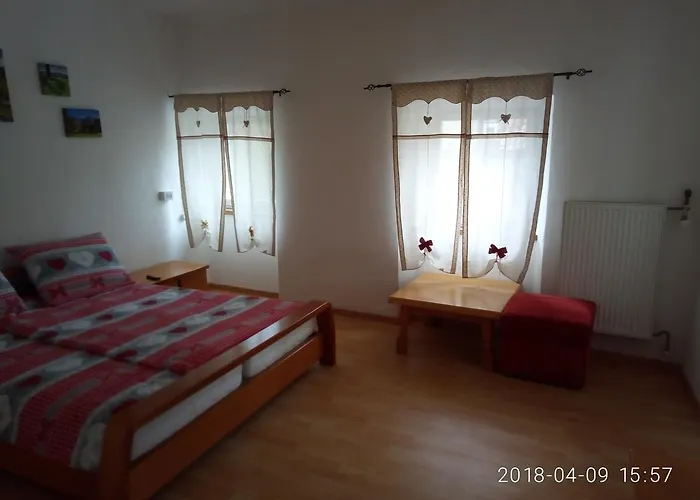 Gasthof Mondschein 招待所