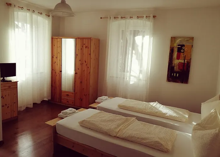 Gasthof Mondschein 梅拉诺