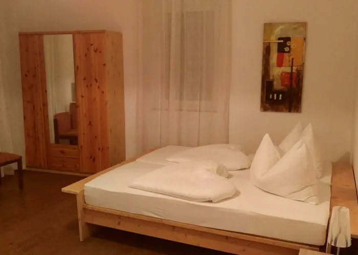 Gasthof Mondschein Pensionat Merano