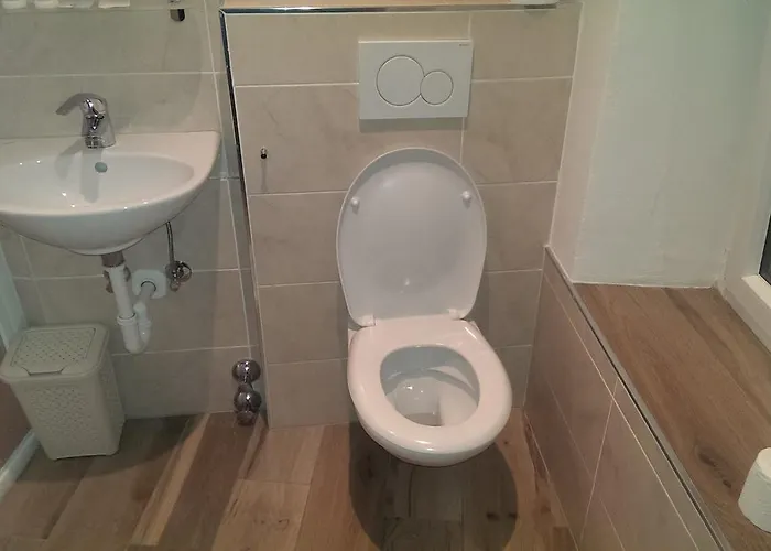 Gasthof Mondschein 梅拉诺